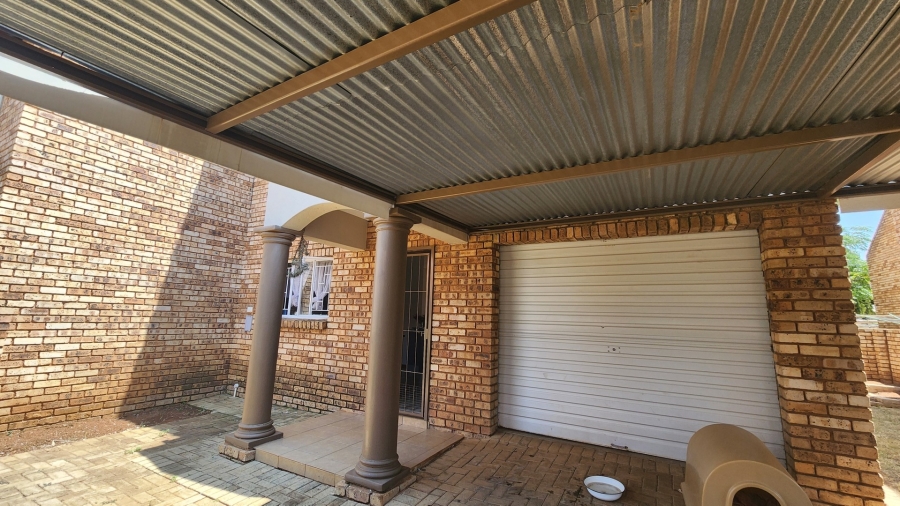 To Let 3 Bedroom Property for Rent in Baillie Park North West